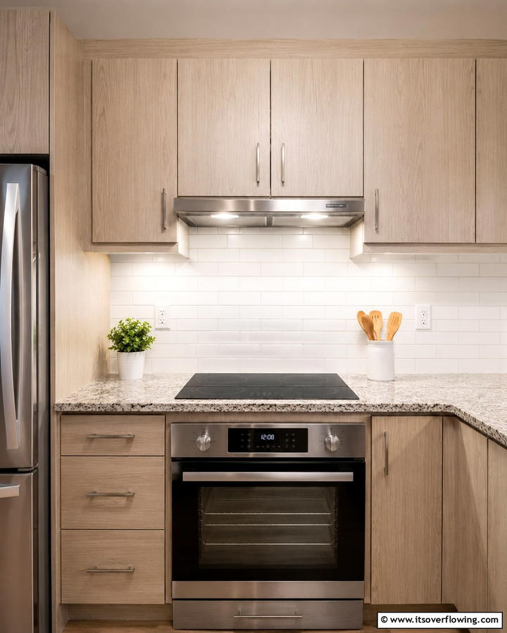 Under Cabinet Range Hood - 25 Range Hood Ideas to Upgrade Your Kitchen Design