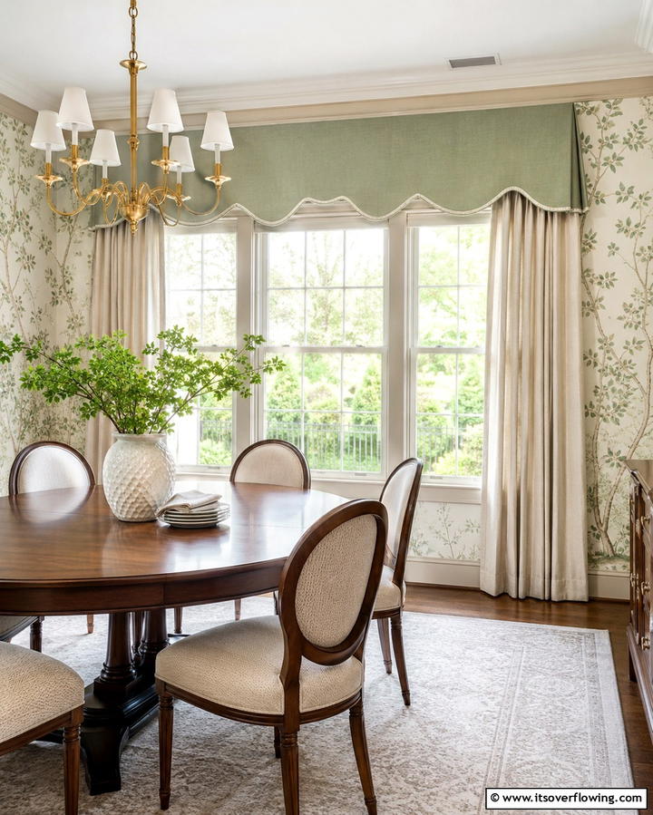 Valances for Decorative Accents - 25 Dining Room Window Treatments for Elegant Spaces