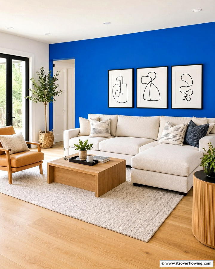 Vibrant Accent Walls - 30 2000s Interior Design Ideas for Retro Revival