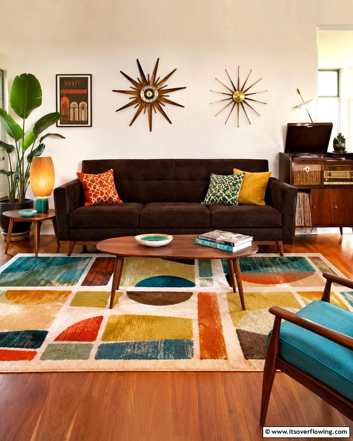 Vintage Vibes with Retro Accessories - 30 Warm Dark Brown Couch Styling Ideas for Cozy Living Rooms