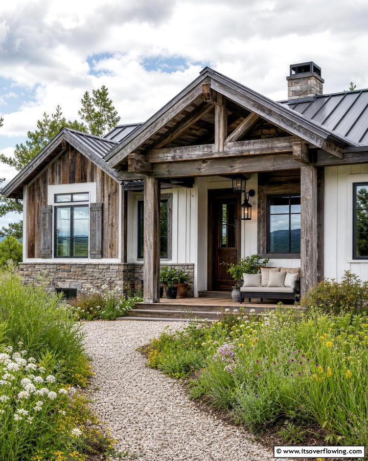 Weathered Wood Details - 21 Ranch Home Curb Appeal Inspiration Ideas