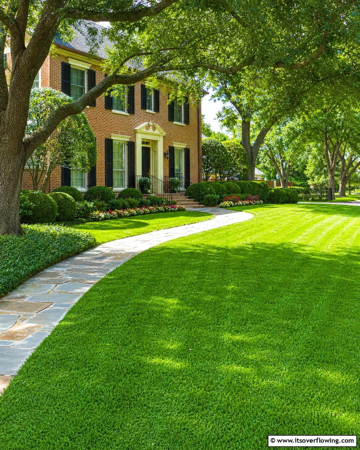 Well Maintained Lawn - 21 Curb Appeal Ideas to Boost Your Home’s Exterior