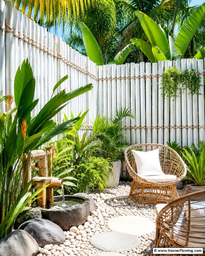 White Bamboo Privacy Fence - 20 White Privacy Fence Ideas for a Classic Look