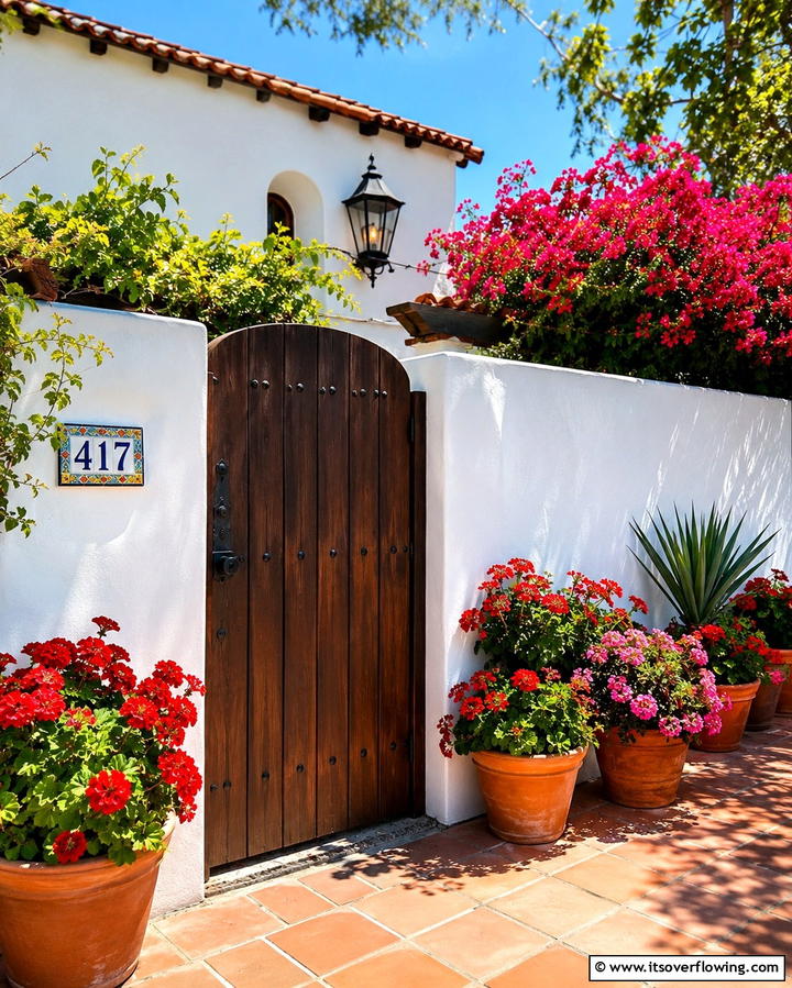 White Stucco Walls and Borders - 25 Beautiful Front Yard Spanish Style Landscaping Ideas