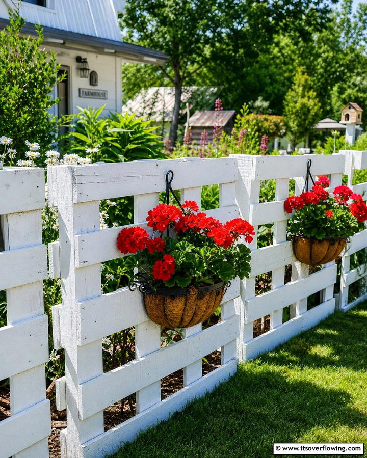 Wooden Pallet FenceOne - 25 Temporary Fence Ideas for Versatile Outdoor Spaces