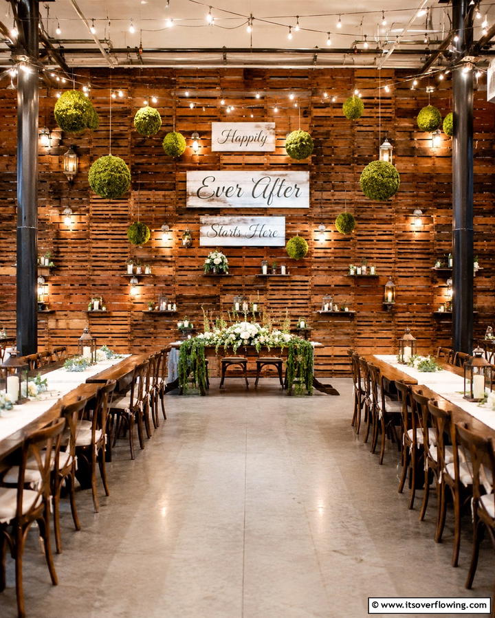Wooden Pallet Wall - 30 Beautiful Wedding Backdrop Design Inspirations