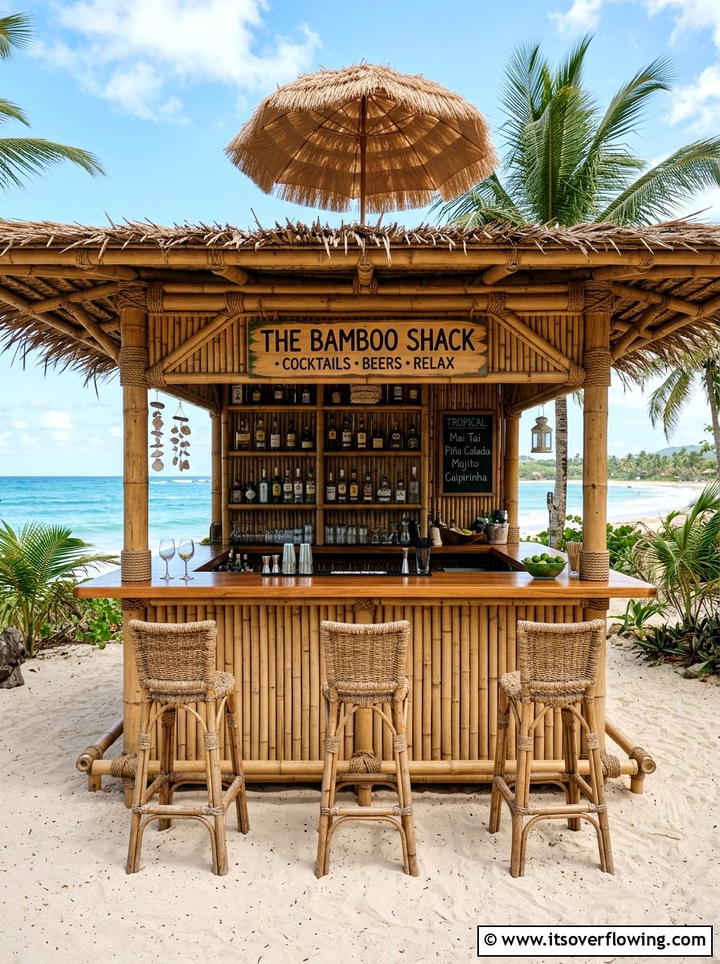 Bamboo bar - 25 backyard ideas with bar area