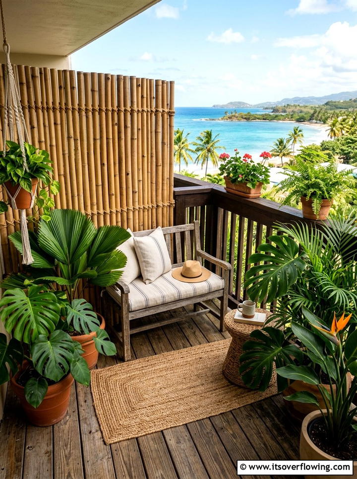 Bamboo privacy fence - 25 garden decor ideas for balconies