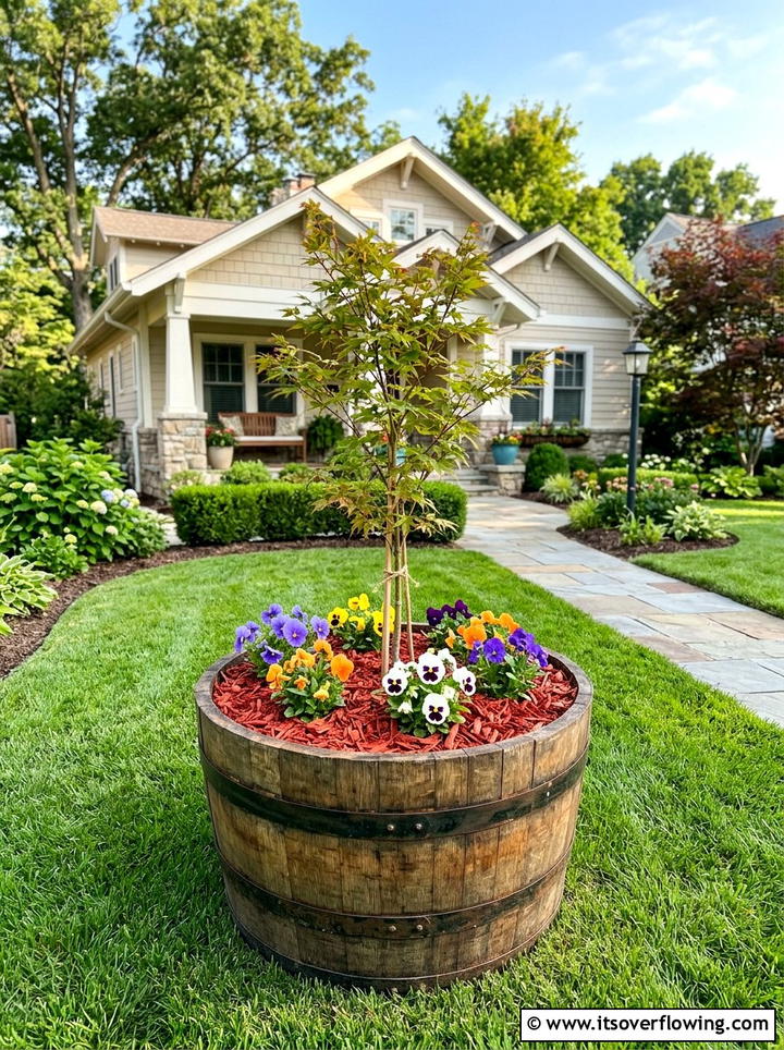 Barrel Tree Ring - 25 upcycled garden ideas with old barrels