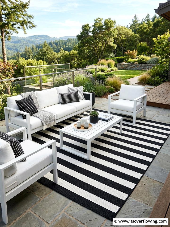 Black And White Striped Outdoor Rug - 25 front porch ideas with black and white theme