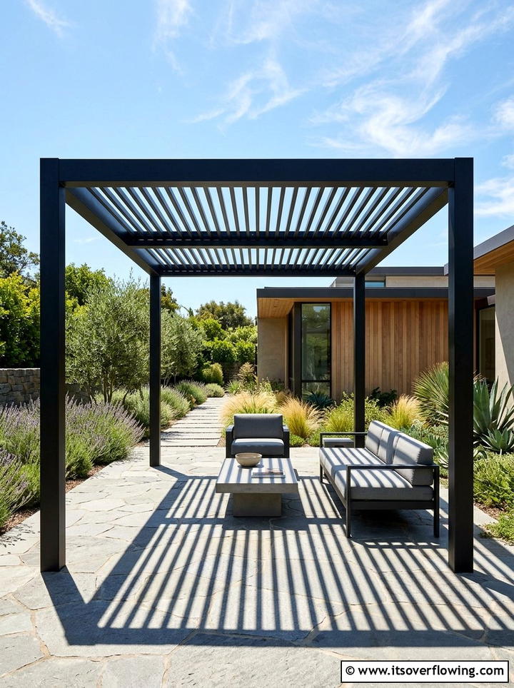 Black metal pergola - 25 garden ideas for minimalist style