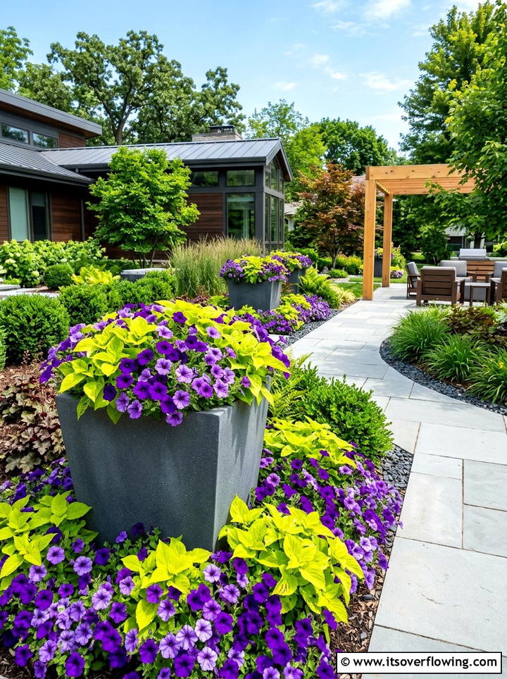 Bold purple and lime garden - 25 garden design ideas with color themes