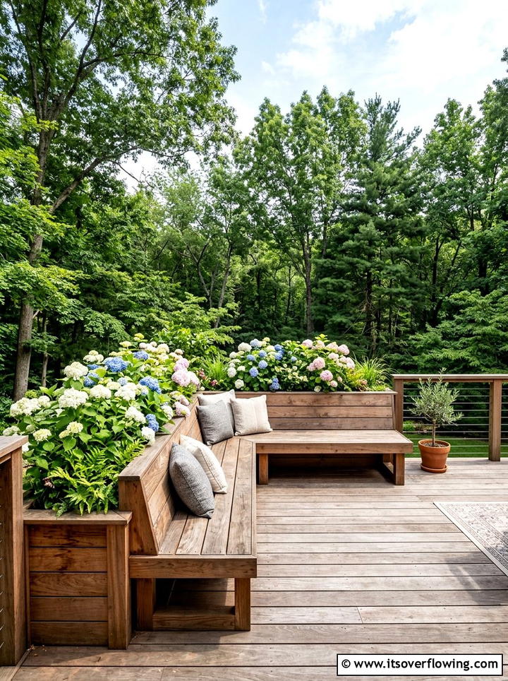 Built In Bench Planter - 25 creative garden ideas for patios