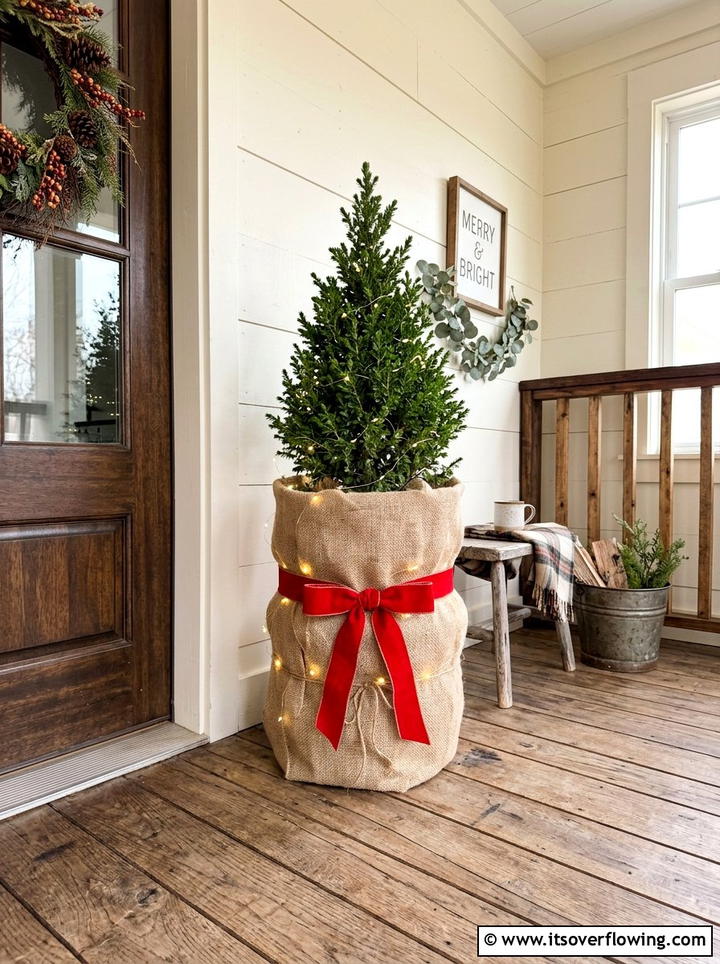 Burlap Wrapped Garden Porch - 25 front porch ideas with christmas decor