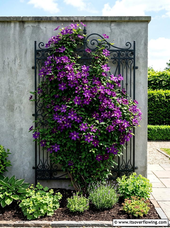 Climbing clematis trellis - 25 garden ideas for english style