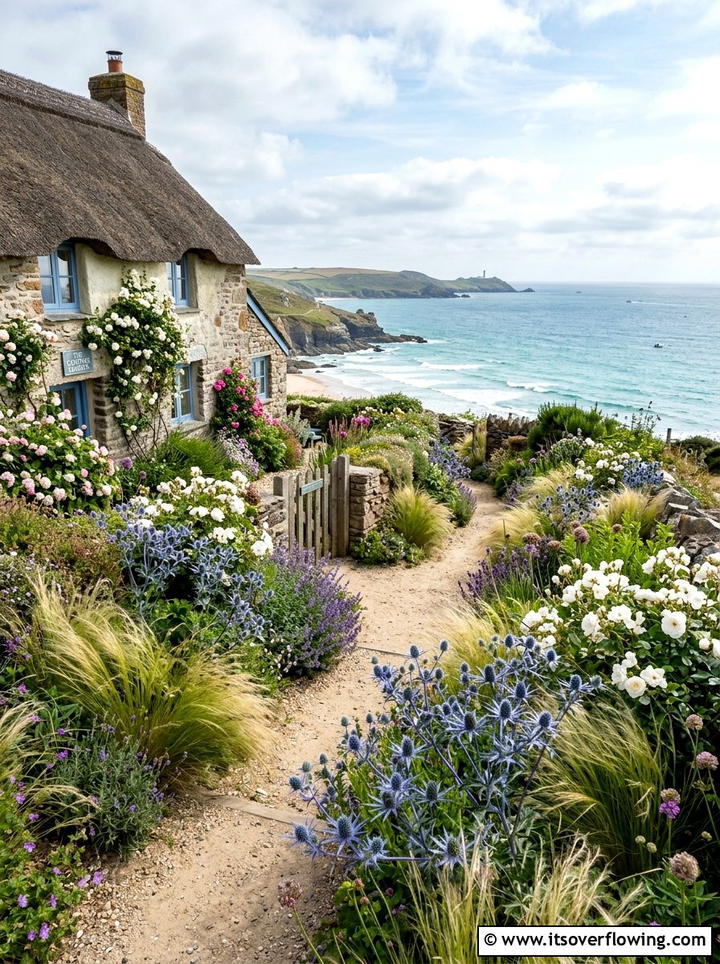 Coastal cottage garden - 25 garden ideas for cottage homes