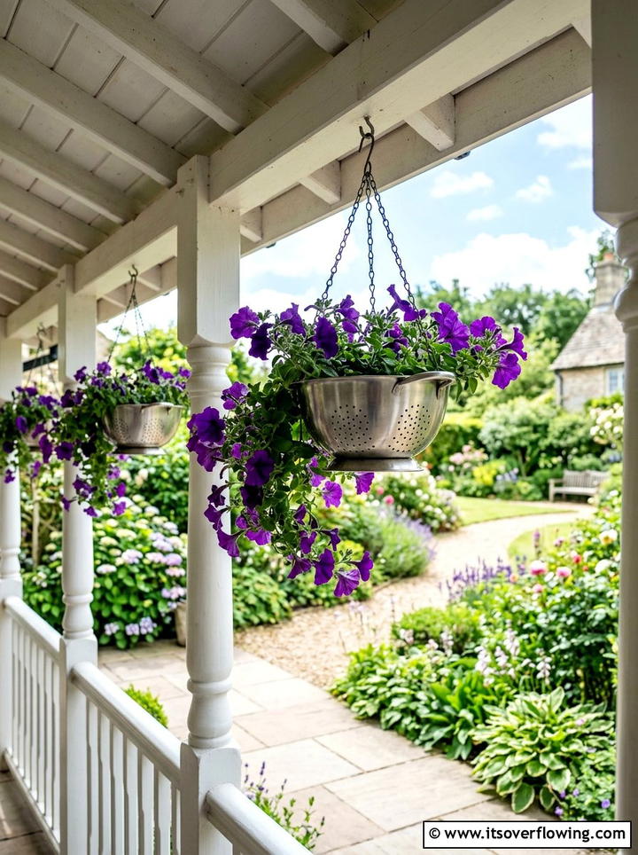 Colander Hanging Baskets - 25 recycled garden ideas for front yard decor
