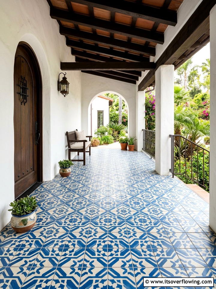 Concrete Tile Floor - 25 front porch ideas for hot climates