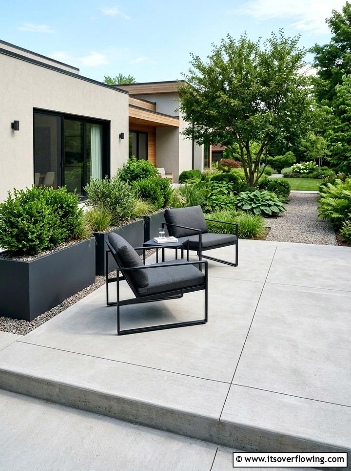 Concrete patio layout - 25 backyard ideas with minimalist style