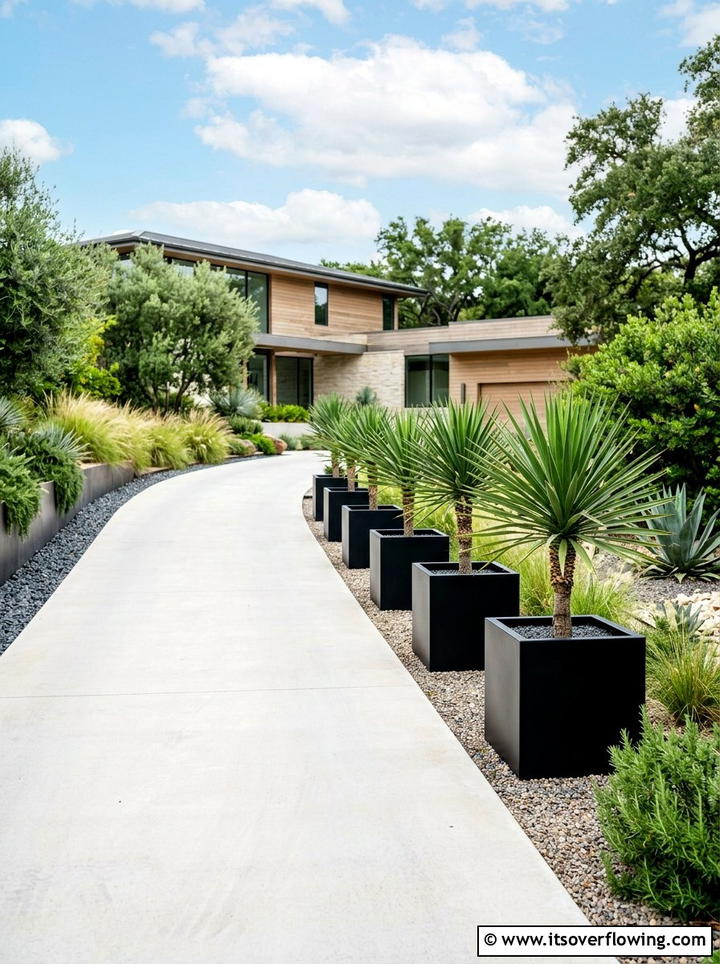 Contemporary driveway planters - 25 garden design ideas for driveways