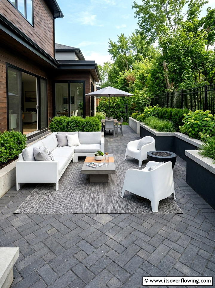 Contemporary paver patio - 25 garden ideas with patio