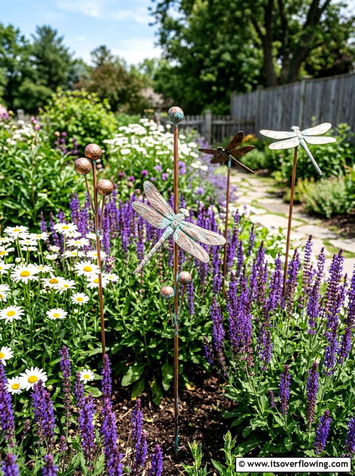 Copper Garden Stake - 25 garden decor ideas with metal art