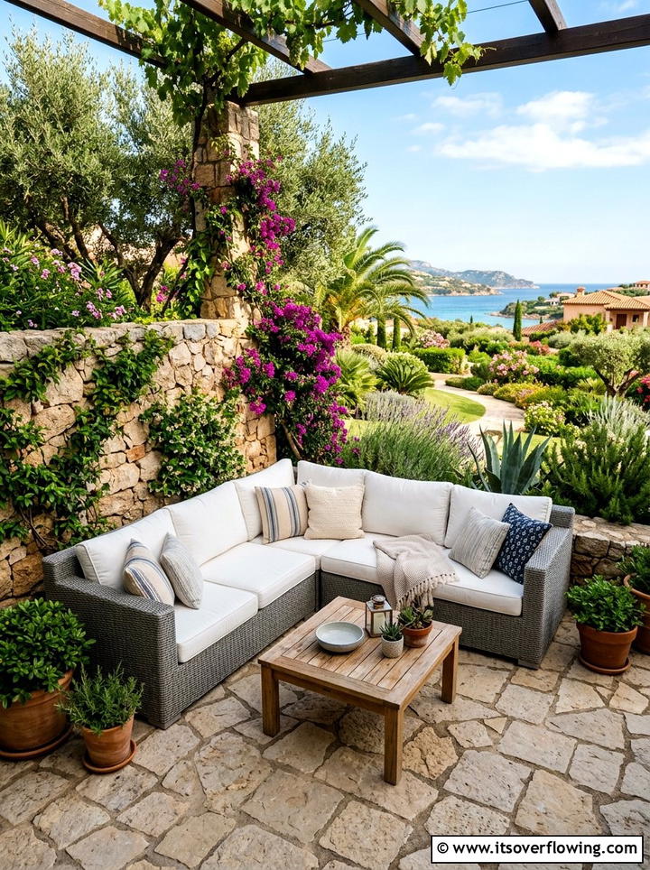 Corner Seating - 25 small garden ideas for backyard