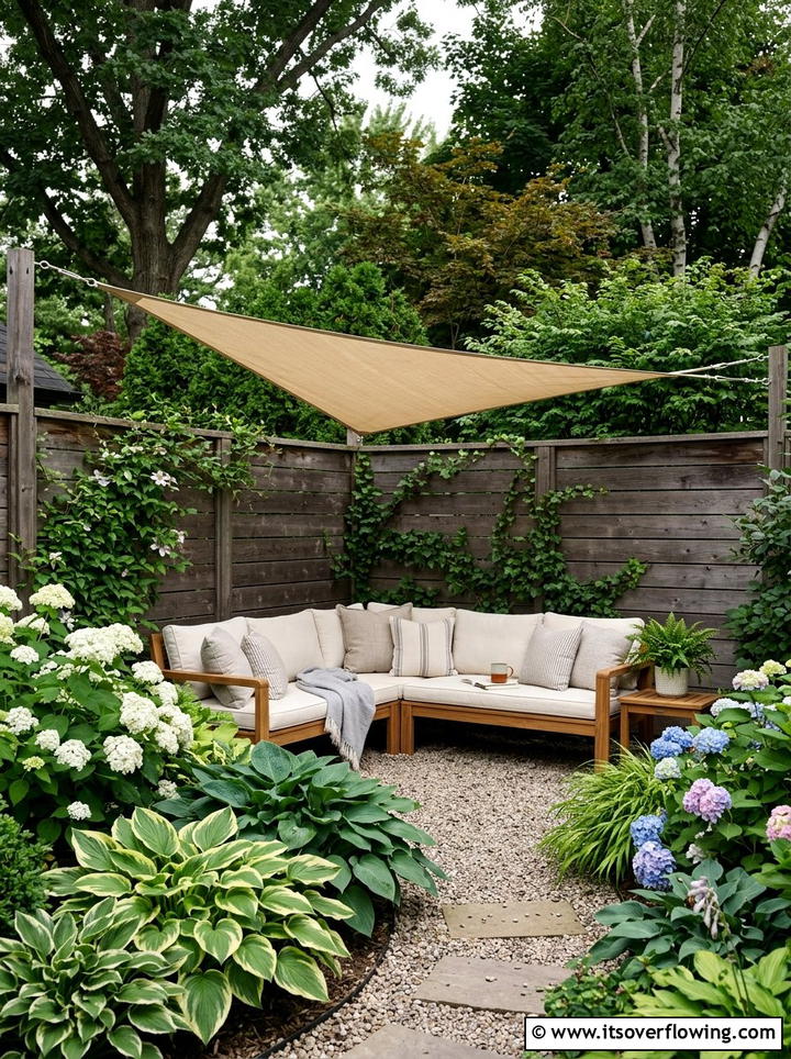 Corner garden shade sail - 25 garden decor ideas with shade sails