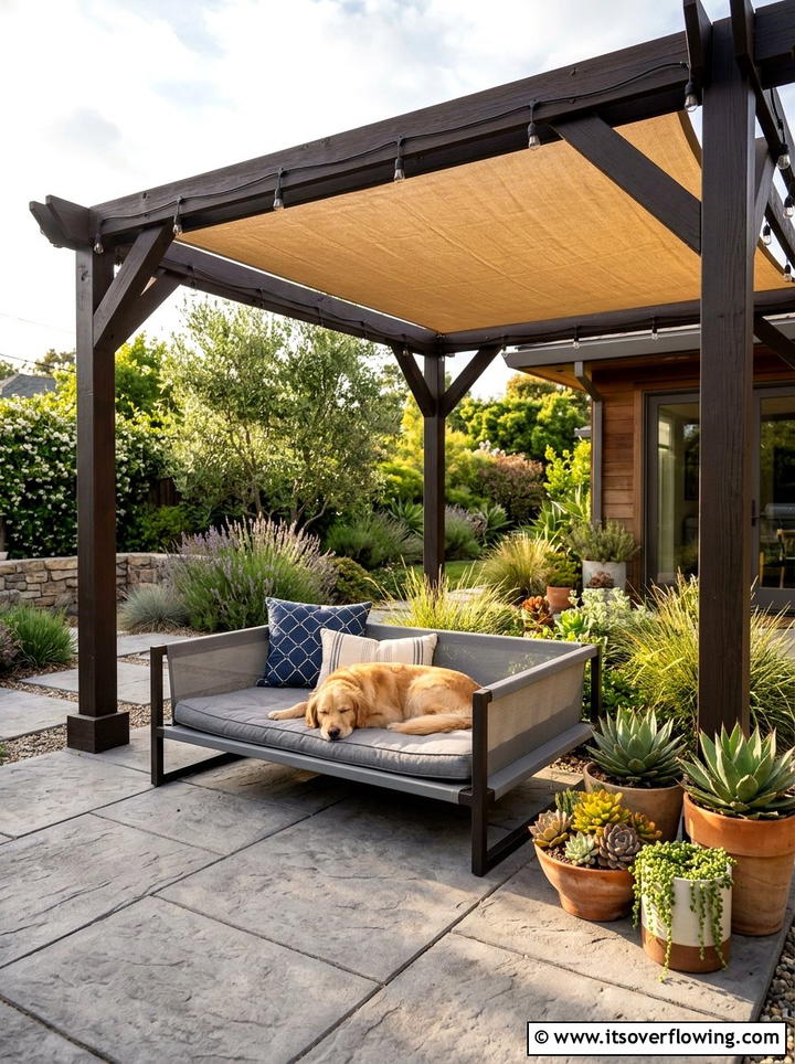 Covered Dog Bed Area - 25 backyard ideas for dogs