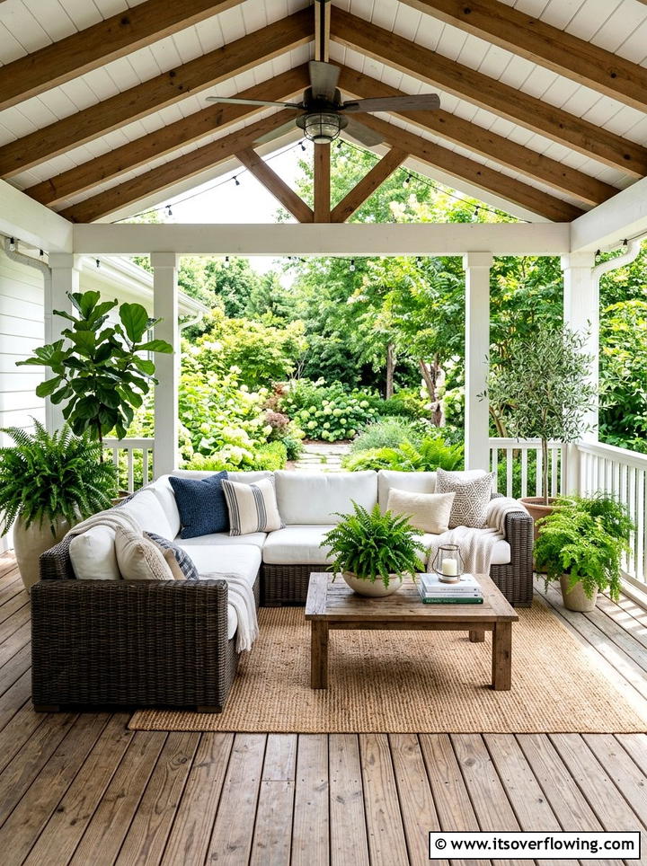 Covered Porch Furniture - 25 garden ideas with seating