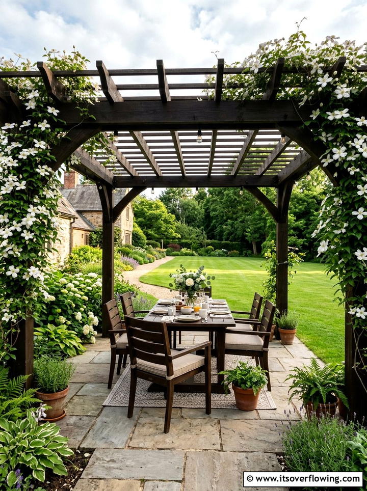 Covered pergola patio - 25 garden ideas with patio