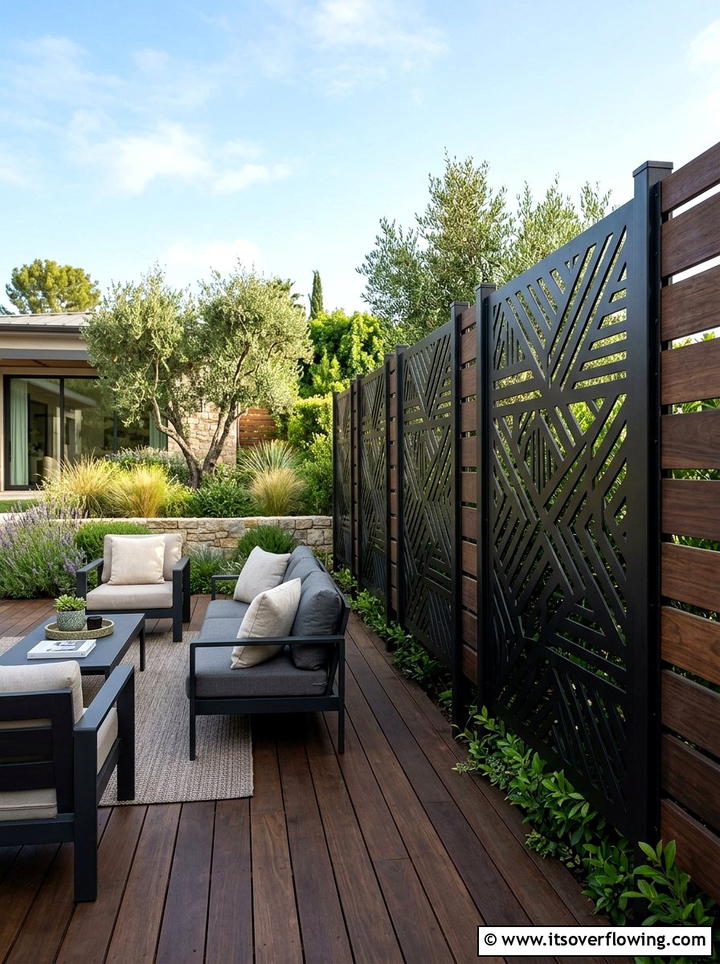 Decorative screen panels - 25 backyard decorating ideas with fence decor