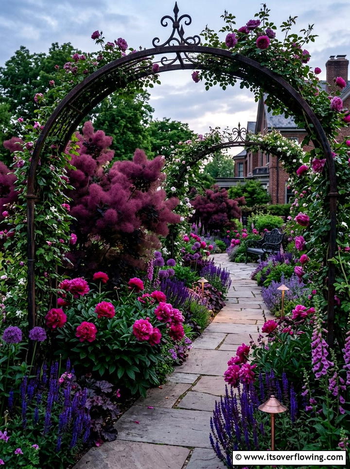 Deep purple and pink garden - 25 garden design ideas with color themes