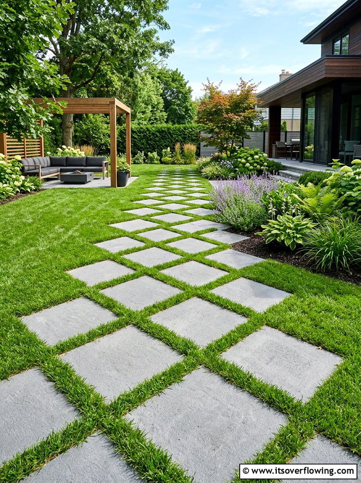 Diagonal Backyard Pavers - 25 garden ideas for narrow yards