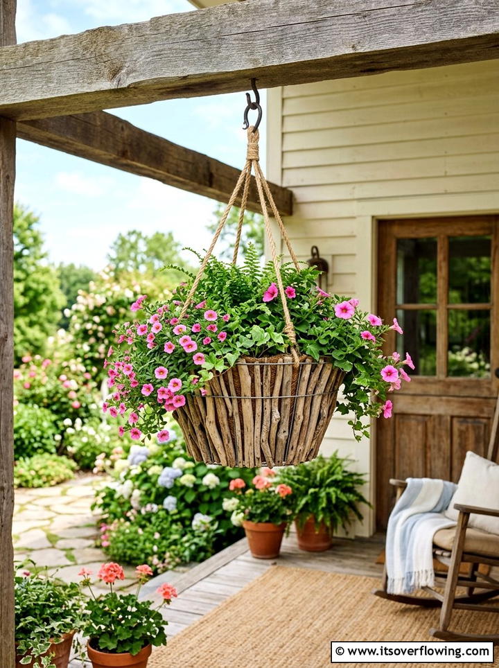 Driftwood Hanging Basket - 25 upcycled garden ideas with driftwood