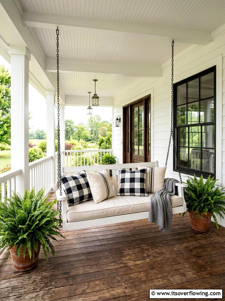 Farmhouse porch swing - 25 front porch decor ideas with cushions
