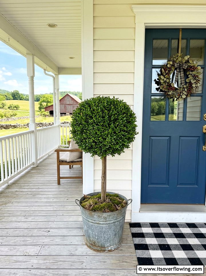 Farmhouse porch topiary - 25 front porch ideas with topiaries