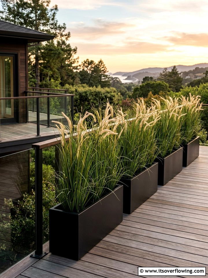 Faux tall grass privacy screen - 25 front porch ideas with faux plants