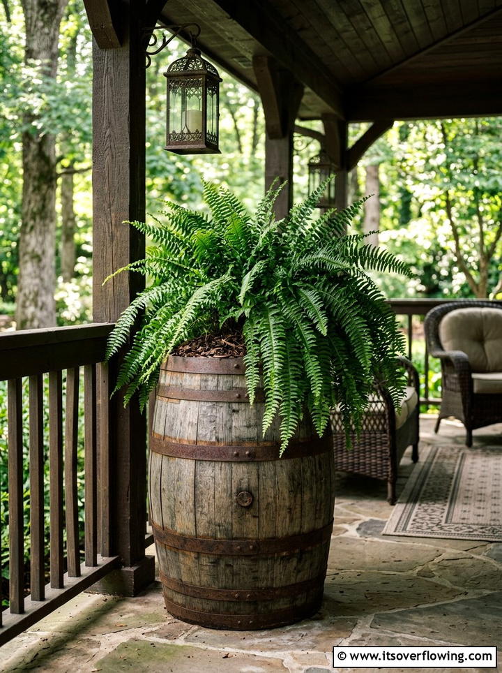 Fern filled barrel planter - 25 front porch ideas with barrel planters