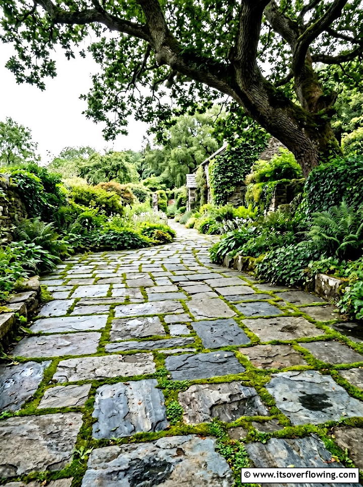 Flagstone Patio - 25 backyard ideas for low upkeep