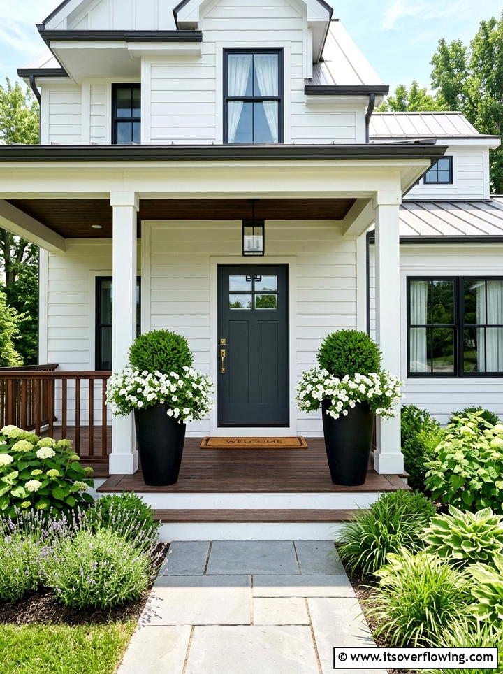 Front porch planters - 25 garden decor ideas for curb appeal