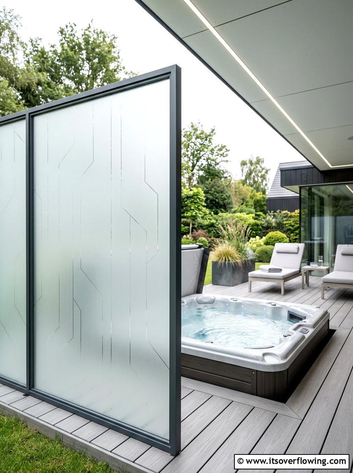 Frosted Glass Partition - 25 garden design ideas with privacy screens