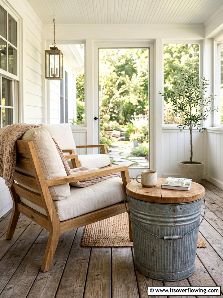 Galvanized bucket stool - 25 front porch ideas with repurposed furniture