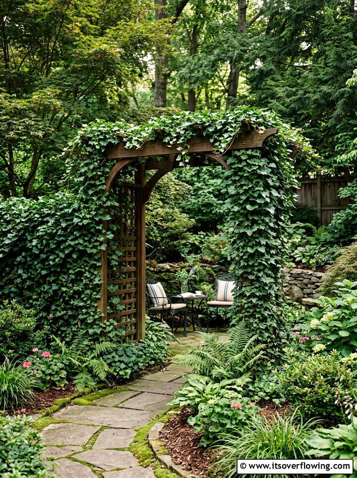 Garden arch with privacy screening - 25 garden decor ideas with garden arches