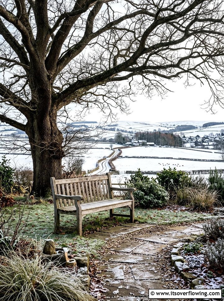 Garden seating - 25 creative garden ideas for winter interest