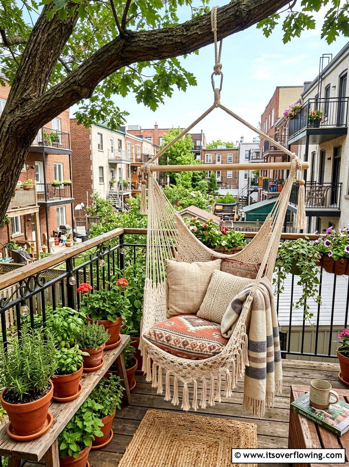 Hammock Chair - 25 backyard ideas with hammock