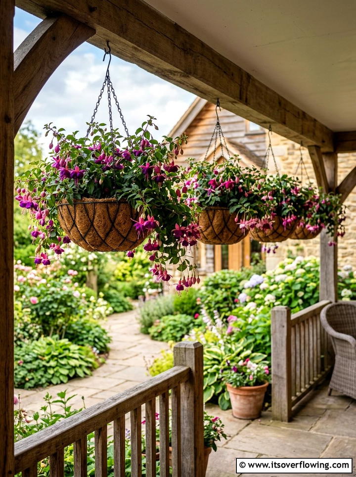 Hanging Basket Garden - 25 cheap garden ideas with container gardening