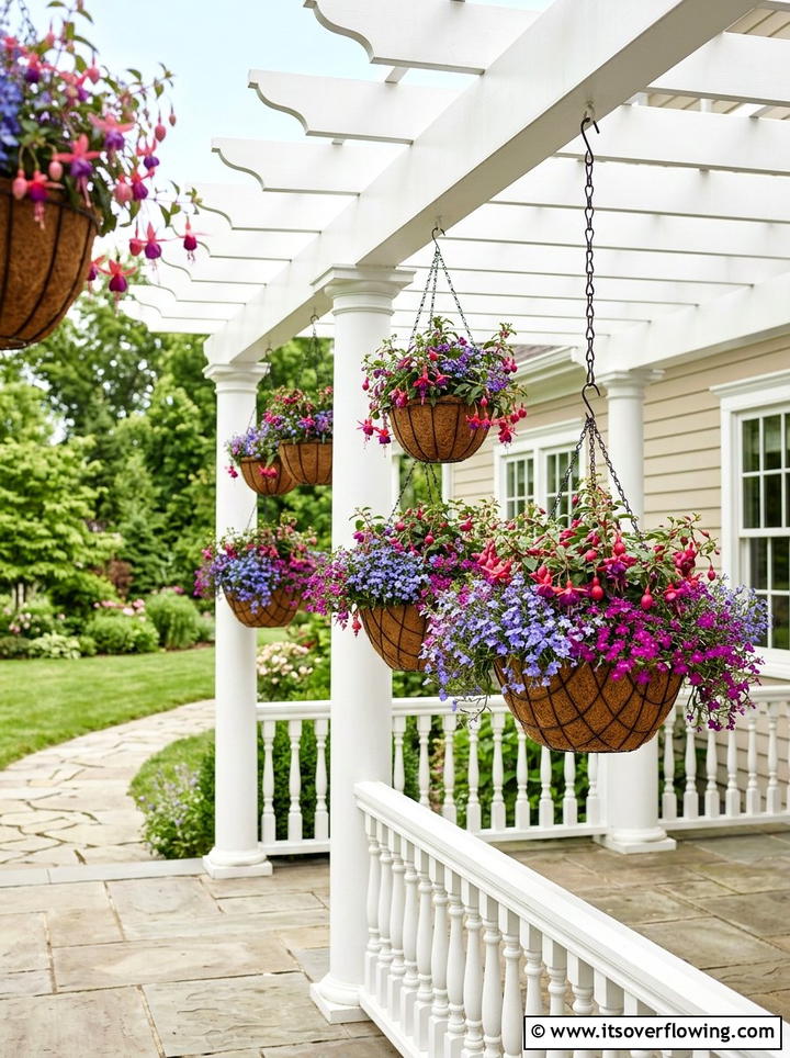 Hanging Basket Plant Variety - 25 small garden ideas with container clusters