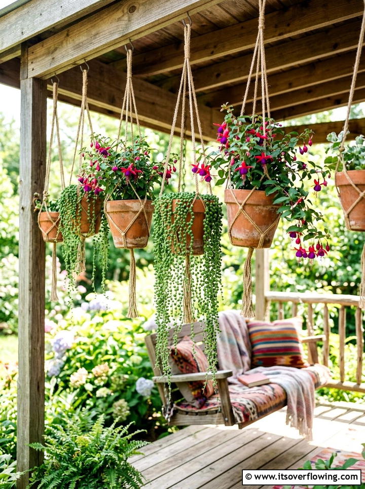 Hanging terracotta planters - 25 front porch ideas with terracotta pots