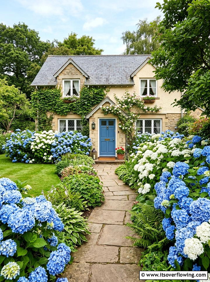 Hydrangea Front Yard - 25 creative garden ideas with high impact curb appeal